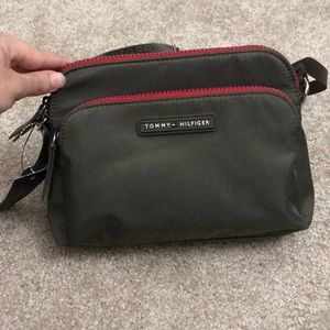 Tommy Hilfiger Crossbody